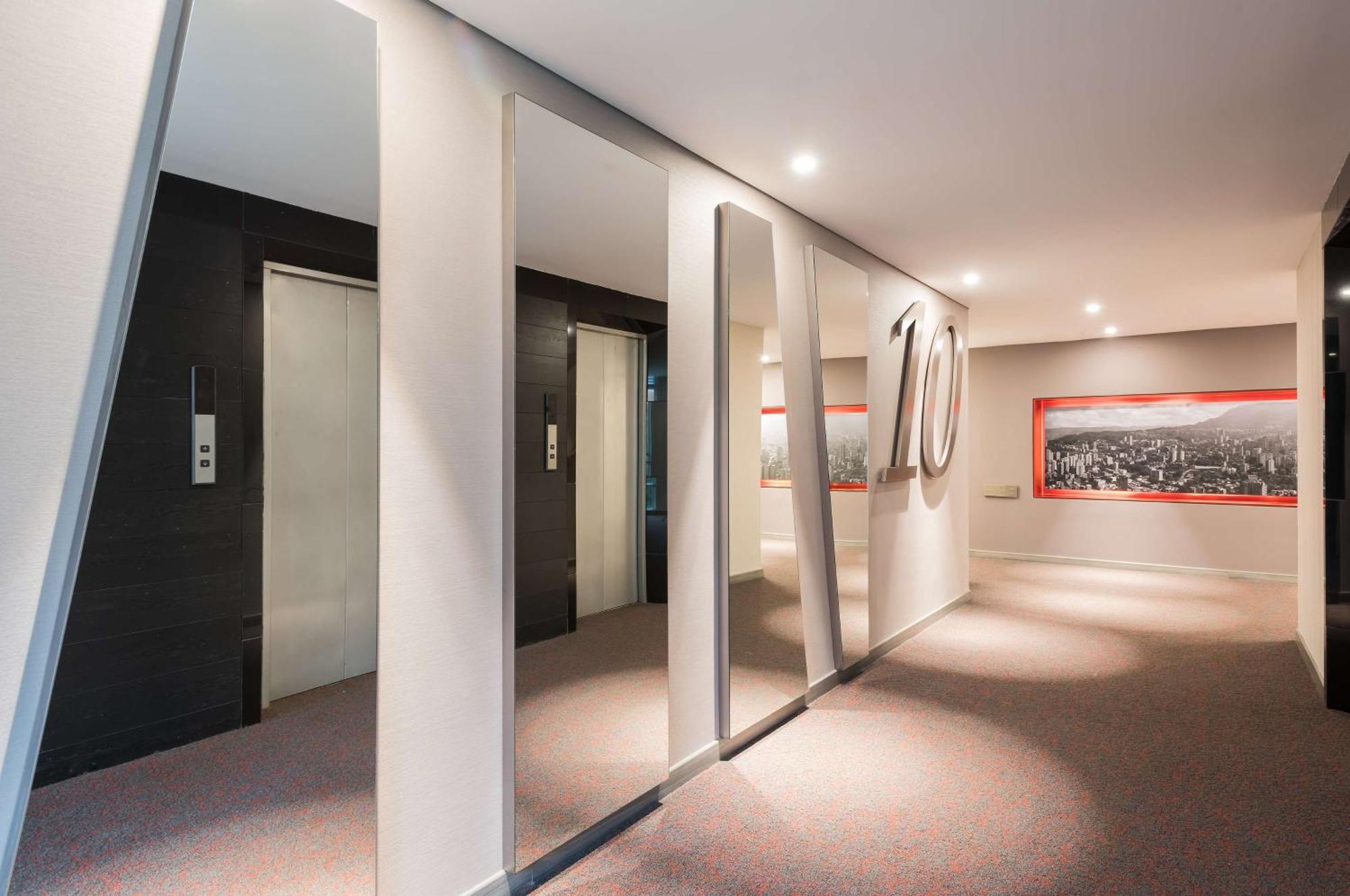 Nh Collection Medellin Royal Hotell Exteriör bild
