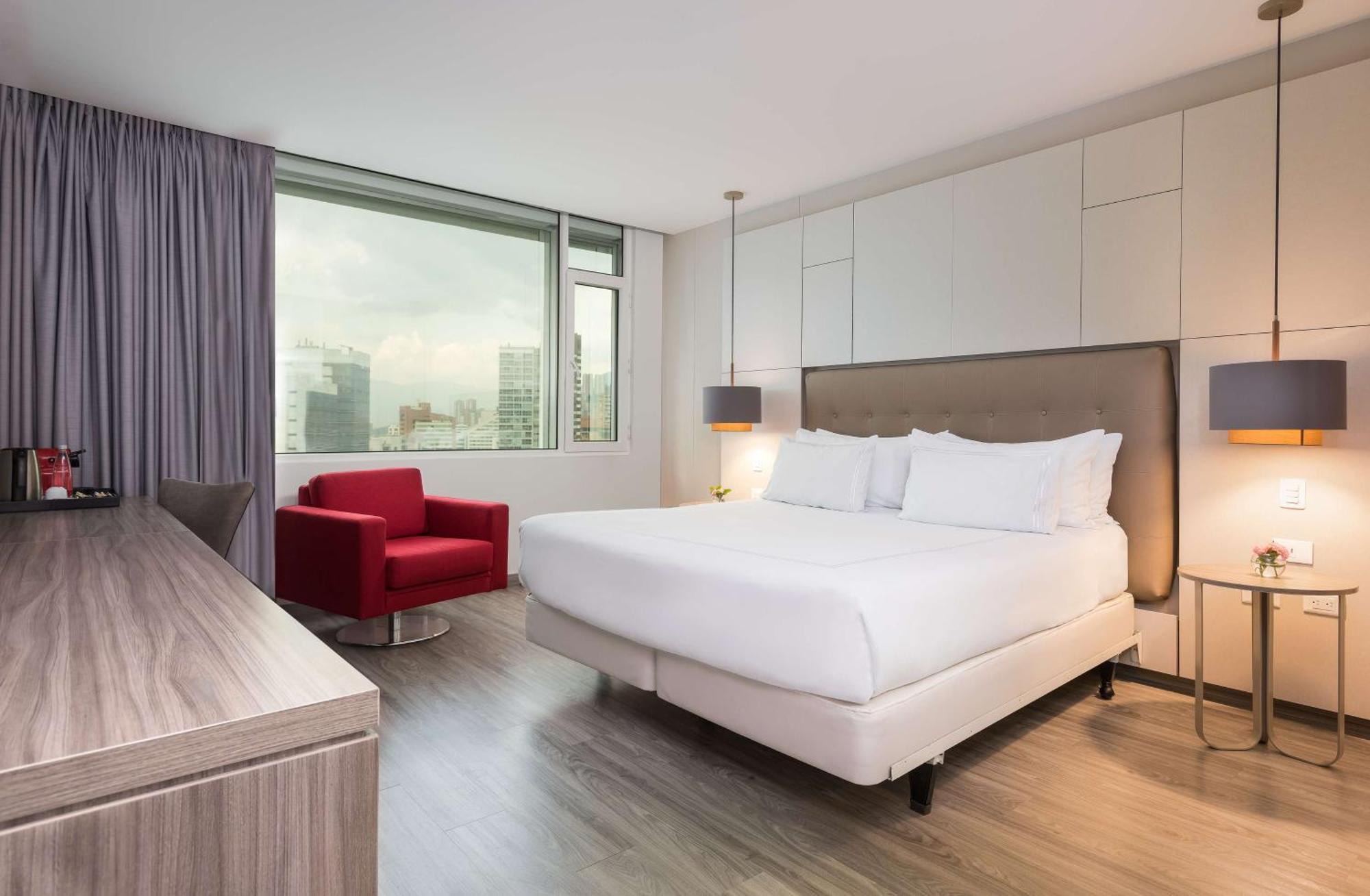 Nh Collection Medellin Royal Hotell Exteriör bild