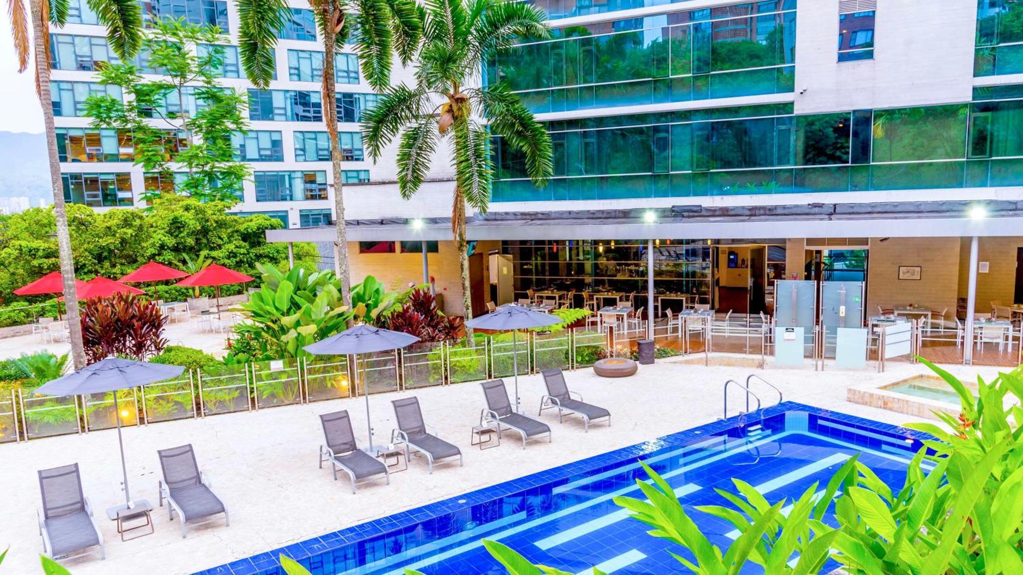 Nh Collection Medellin Royal Hotell Exteriör bild